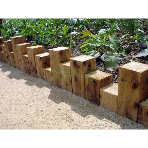 Kare Çiçeklik Çit 